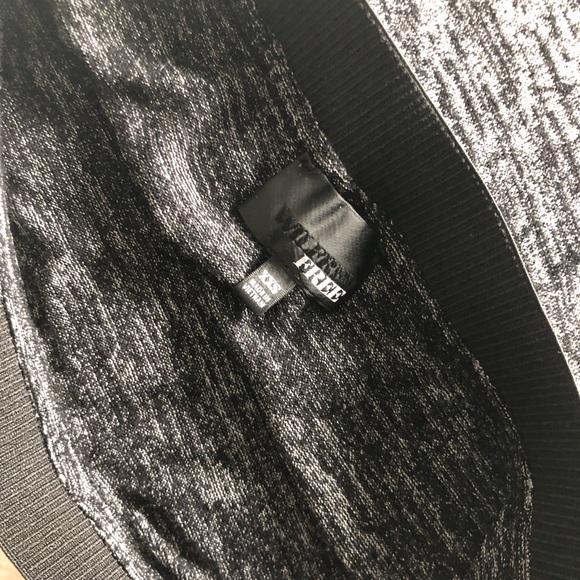 Aritzia Wilfred Free pencil maxi skirt side slit size xxs - Picture 4 of 4